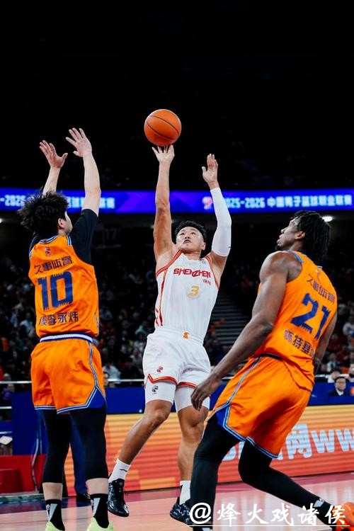 贺希宁爆砍43分！CBA第一铁人吓了大鲨鱼一大跳